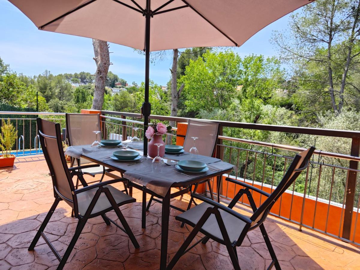 Relax House Barcelone Villa Sant Esteve Sesrovires Exterior photo