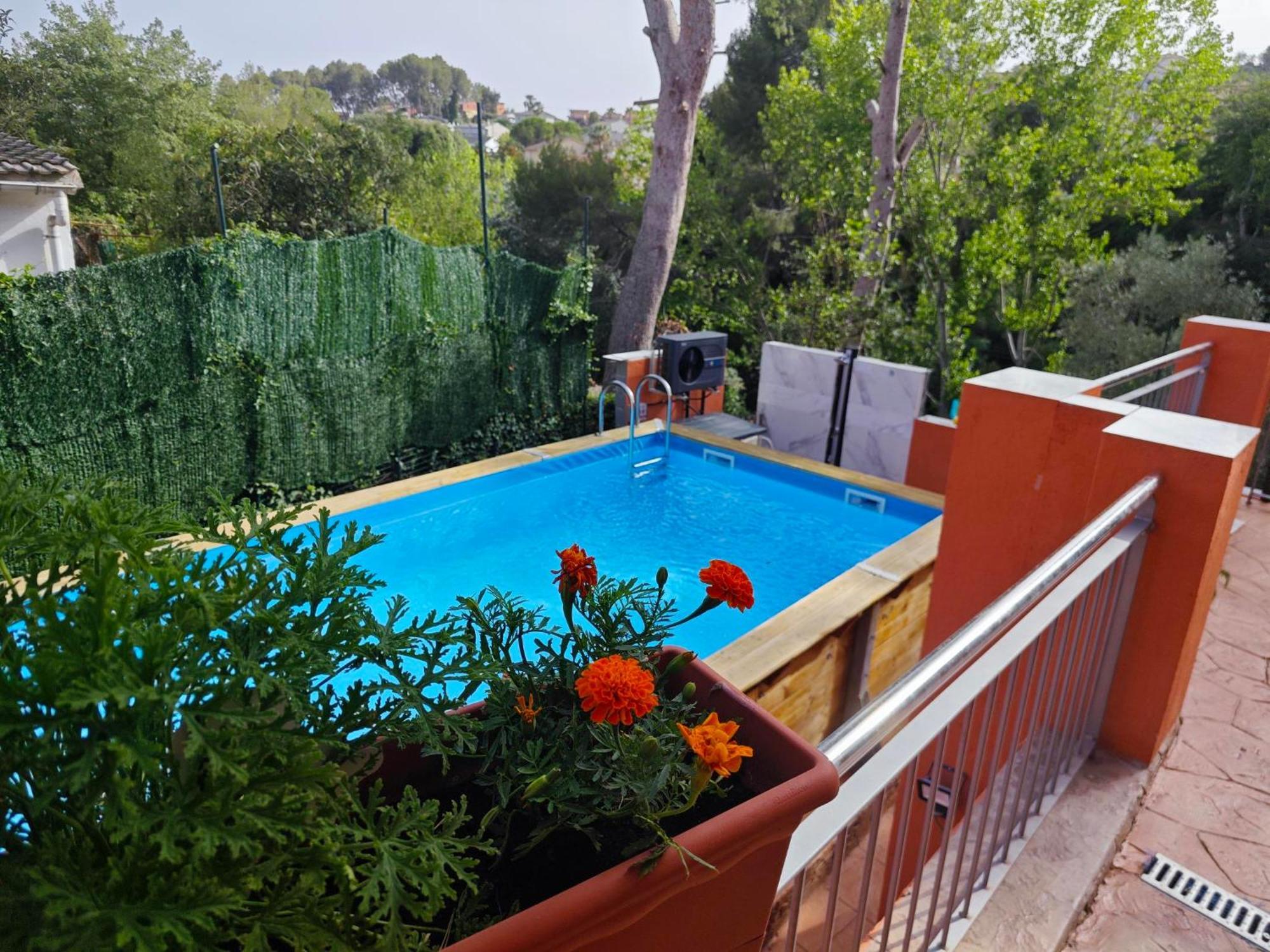 Relax House Barcelone Villa Sant Esteve Sesrovires Exterior photo