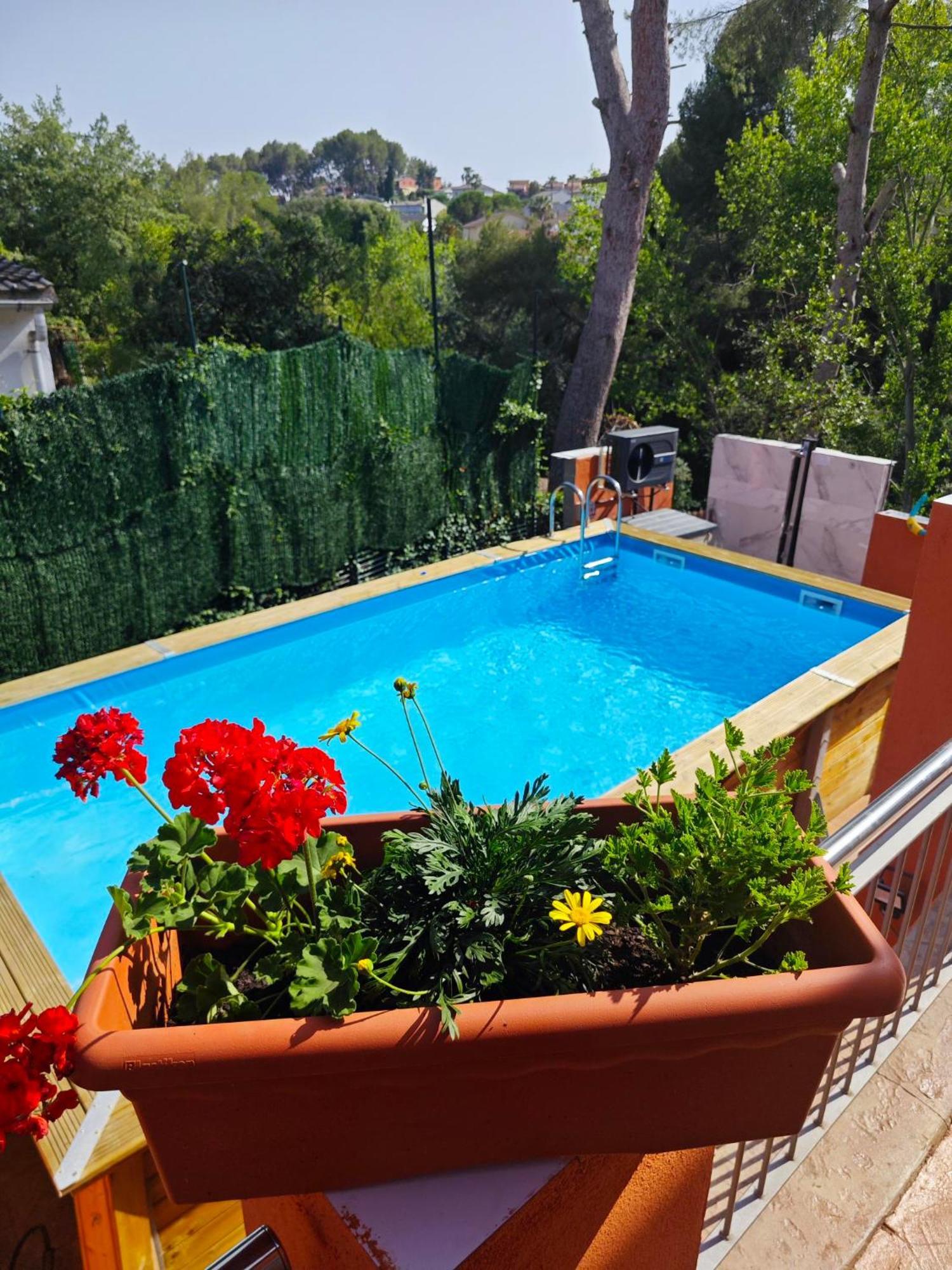 Relax House Barcelone Villa Sant Esteve Sesrovires Exterior photo