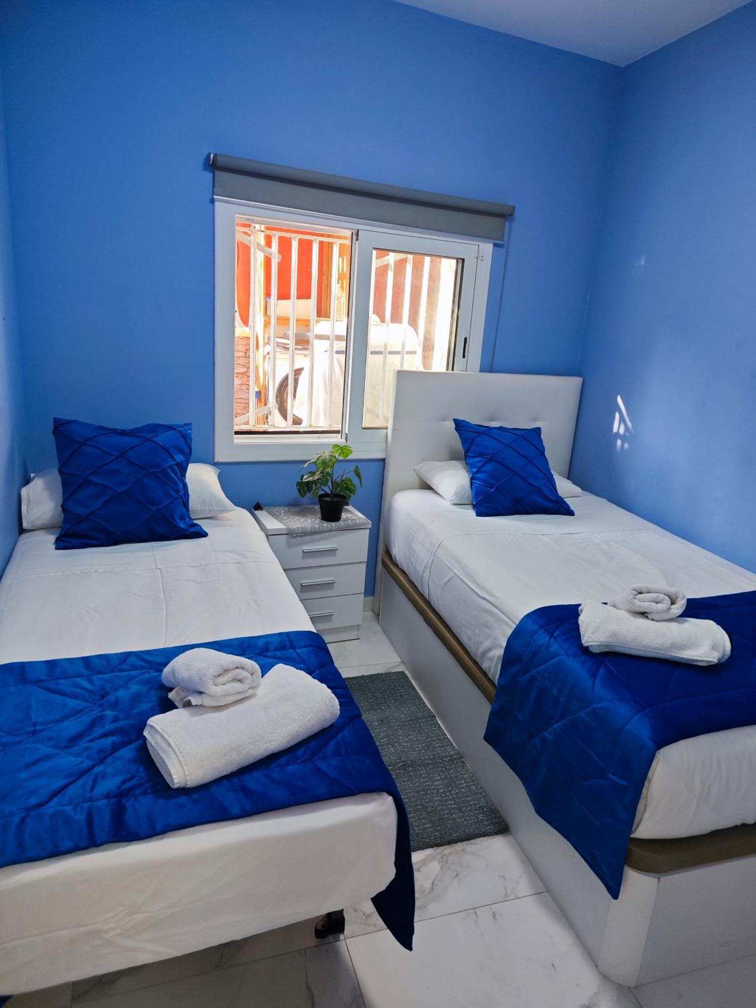 Relax House Barcelone Villa Sant Esteve Sesrovires Exterior photo